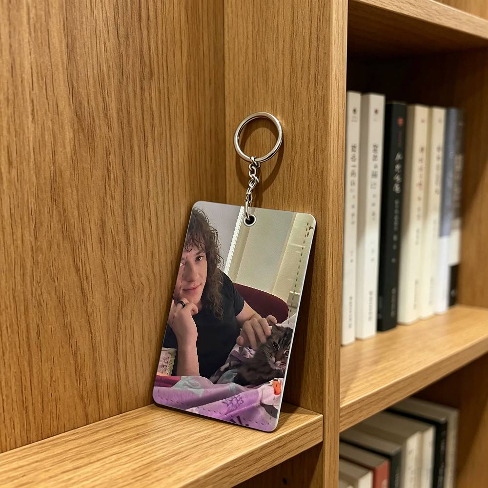 aktör J-Joseph Quinn Kedi Roze - Leatherwork Keychain incelemesi ve fiyatı